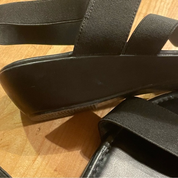 Pesaro Women's Black Sandals elastic straps wedge heel 1 1/2” size 8 1/2 - Picture 4 of 5